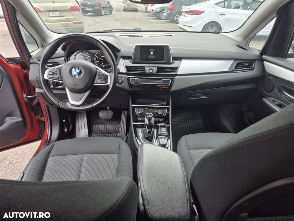 BMW Seria 2 218d Aut. Advantage - 12