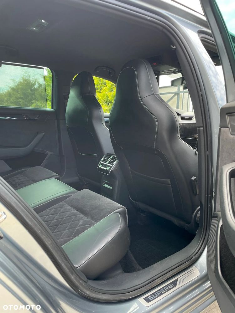 Skoda Superb 2.0 TSI Sportline DSG - 5