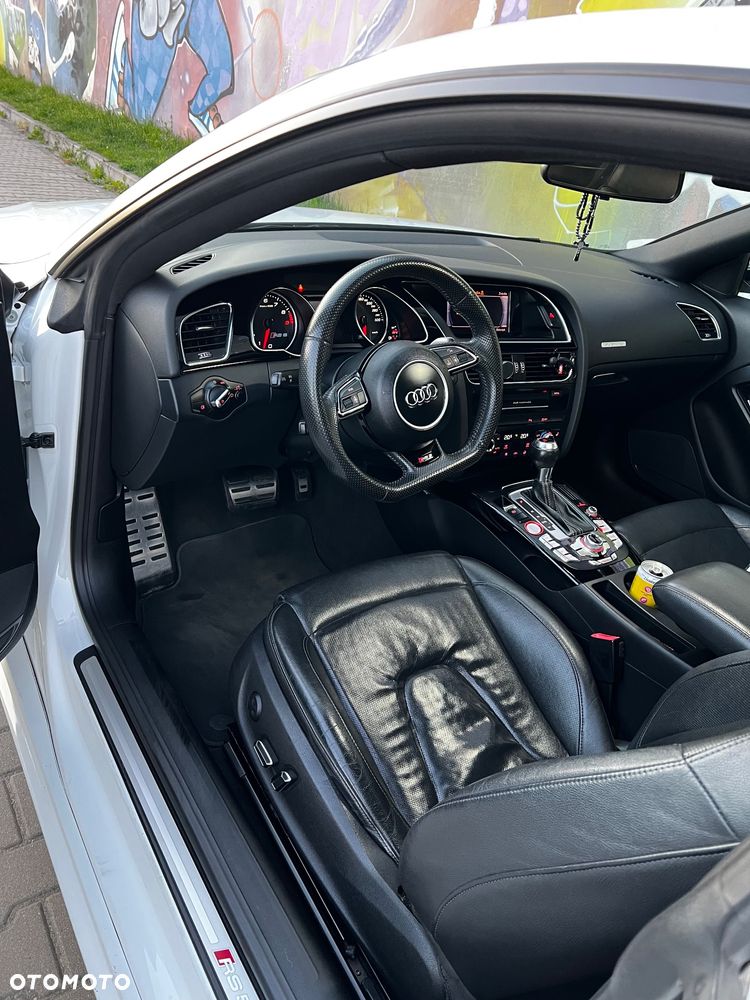 Audi RS5 Coupé Standard - 15