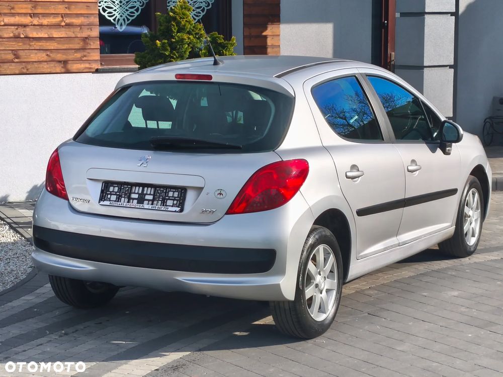 Peugeot 207 75 Urban Move - 19