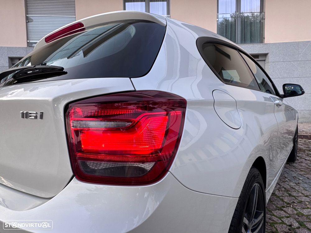 BMW 116 i Sport Line - 17
