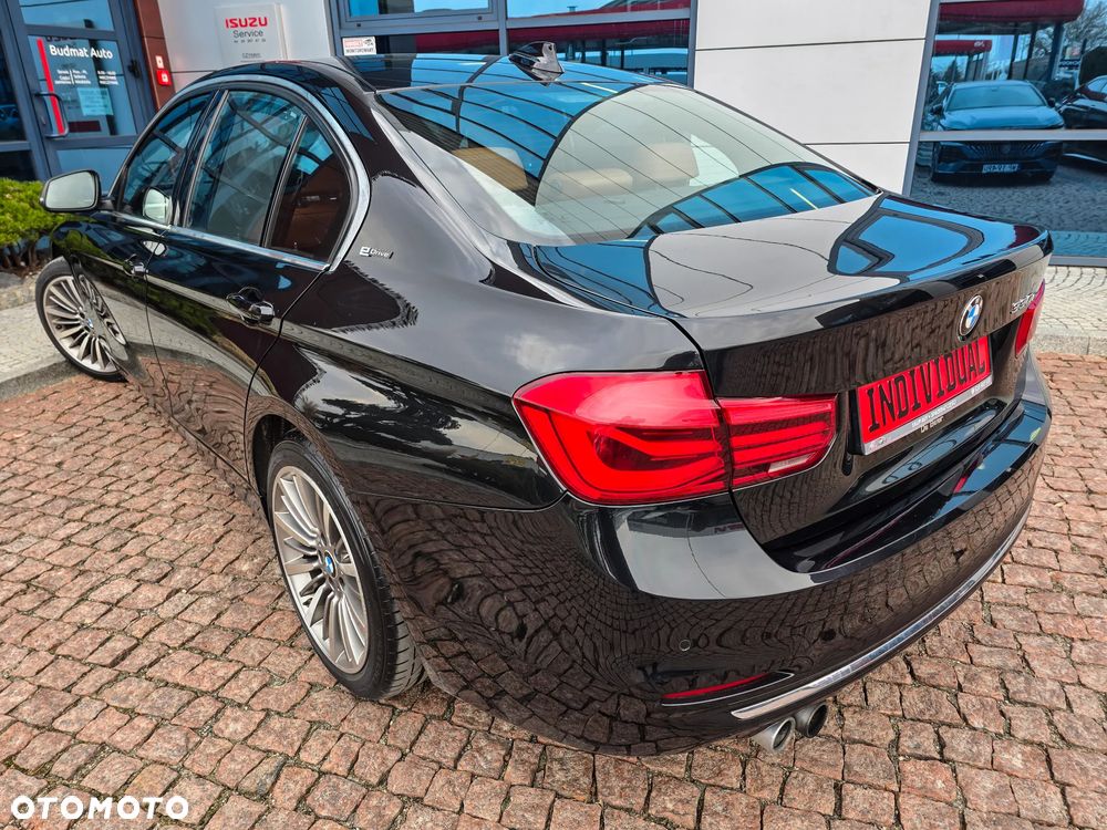 BMW Seria 3 320i GPF xDrive Luxury Line - 21