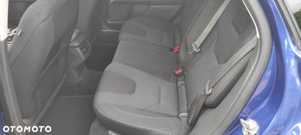 Ford Mondeo - 9