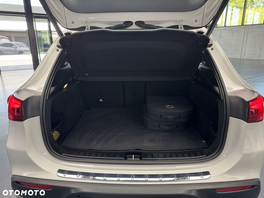 Mercedes-Benz EQA 250+ 70.5kWh Progressive - 19