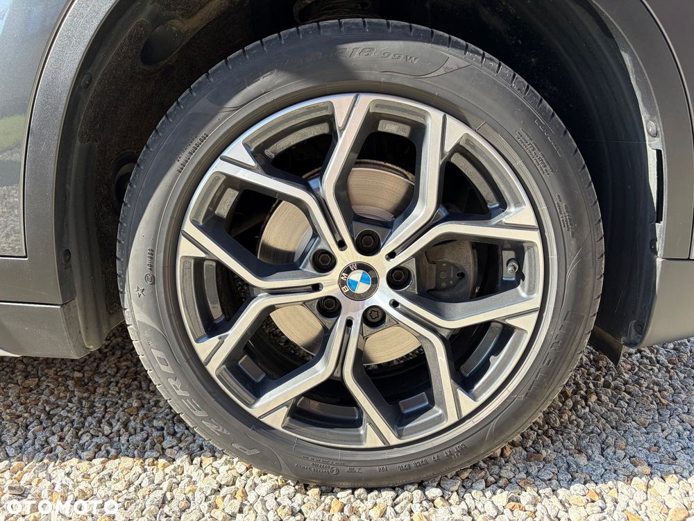 BMW X1 sDrive18d - 14