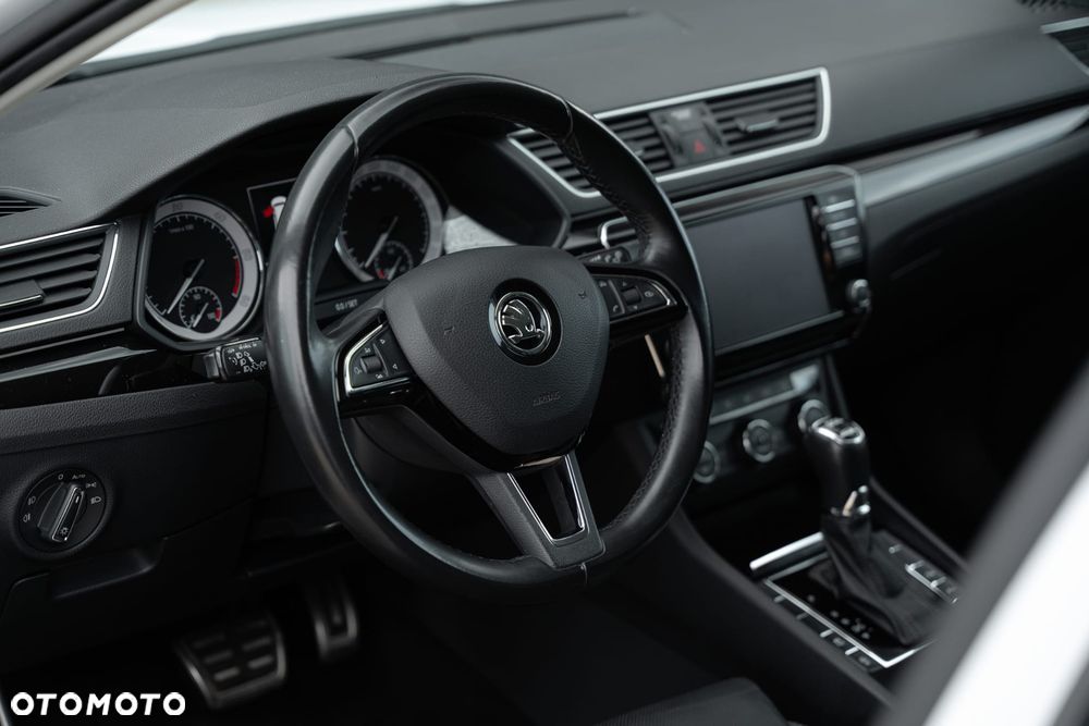 Skoda Superb 2.0 TDI L&K DSG - 12