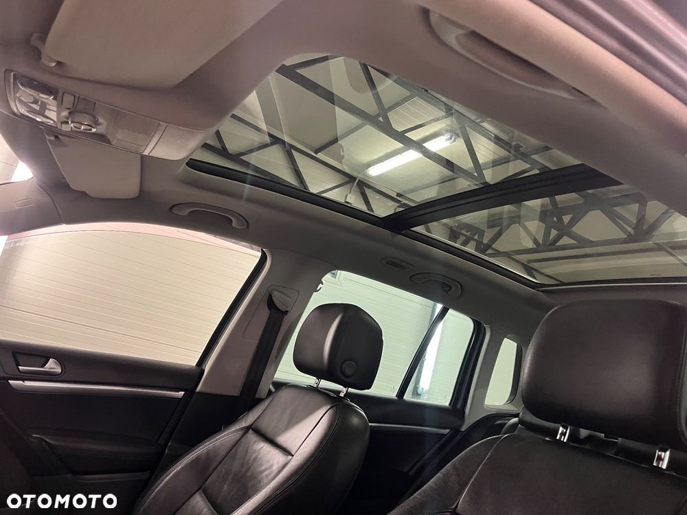 Volkswagen Tiguan 2.0 TDI SCR BlueMotion Technology Exclusive - 15