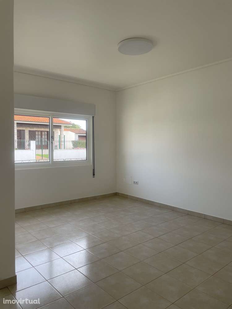 Moradia Térrea T3, São Bernardo - Grande imagem: 5/24