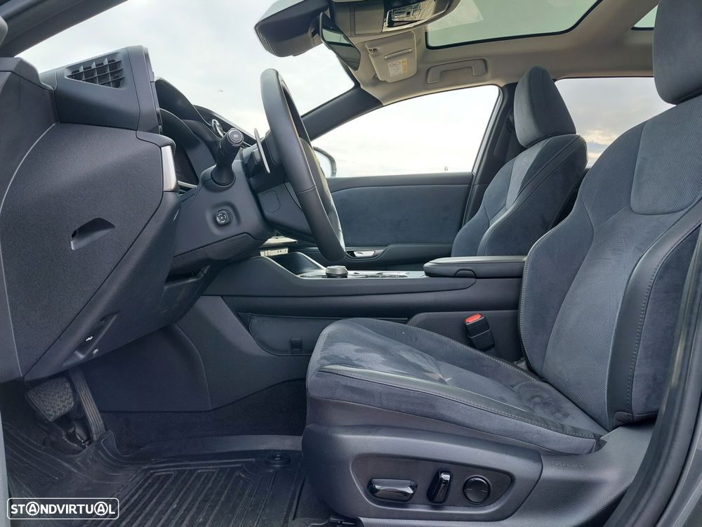 Lexus RZ 450e Luxury - 12