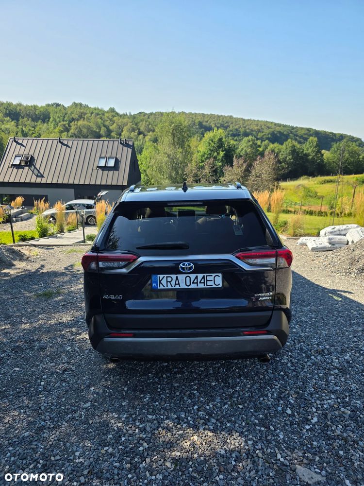 Toyota RAV4 - 6