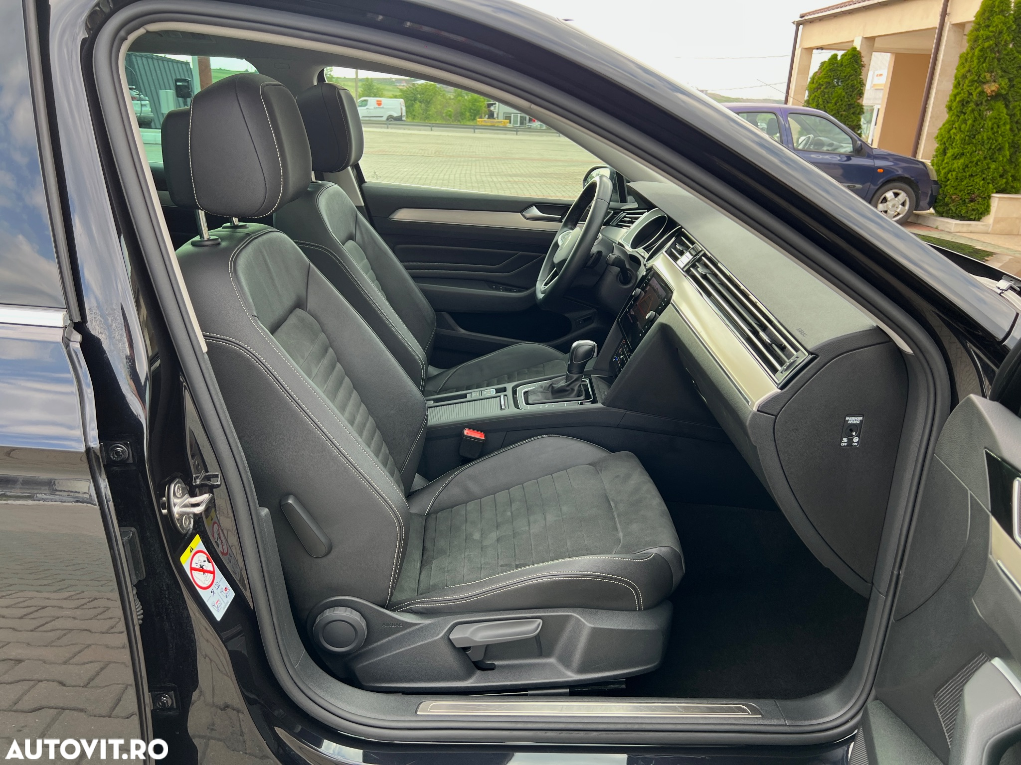 Volkswagen Passat Variant 2.0 TDI DSG Elegance - 28