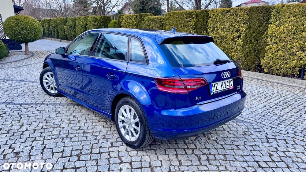 Audi A3 Sportback - 8
