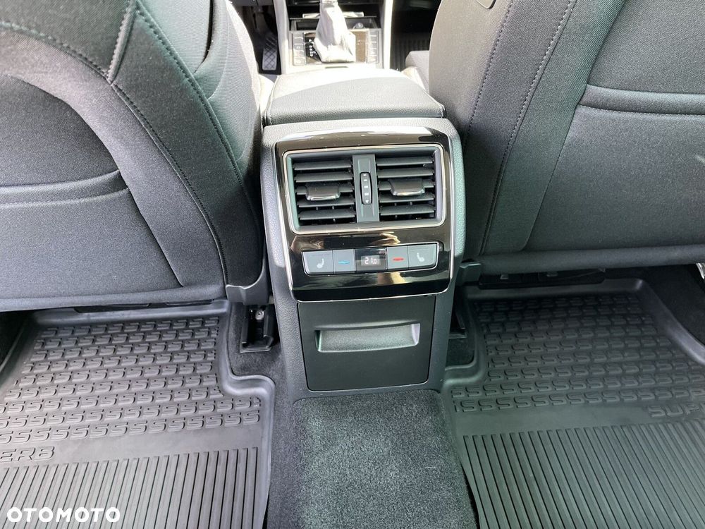 Skoda Superb 2.0 TSI Style DSG - 22