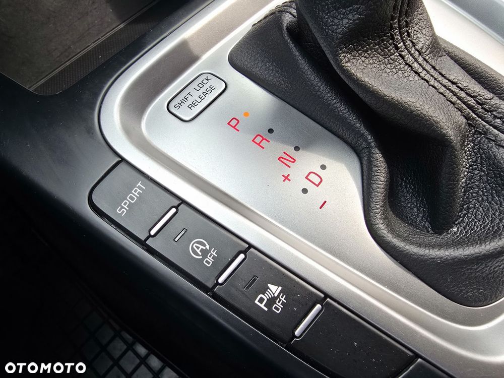 Kia XCeed - 18