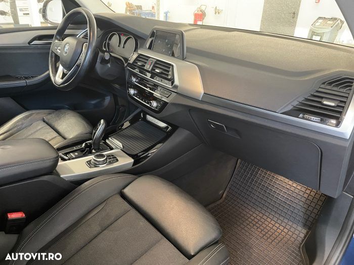 BMW X3 xDrive20d AT xLine - 12