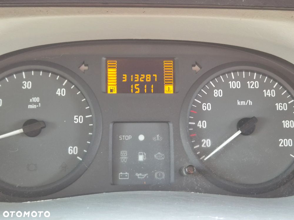 Opel Vivaro 2005 photo 4