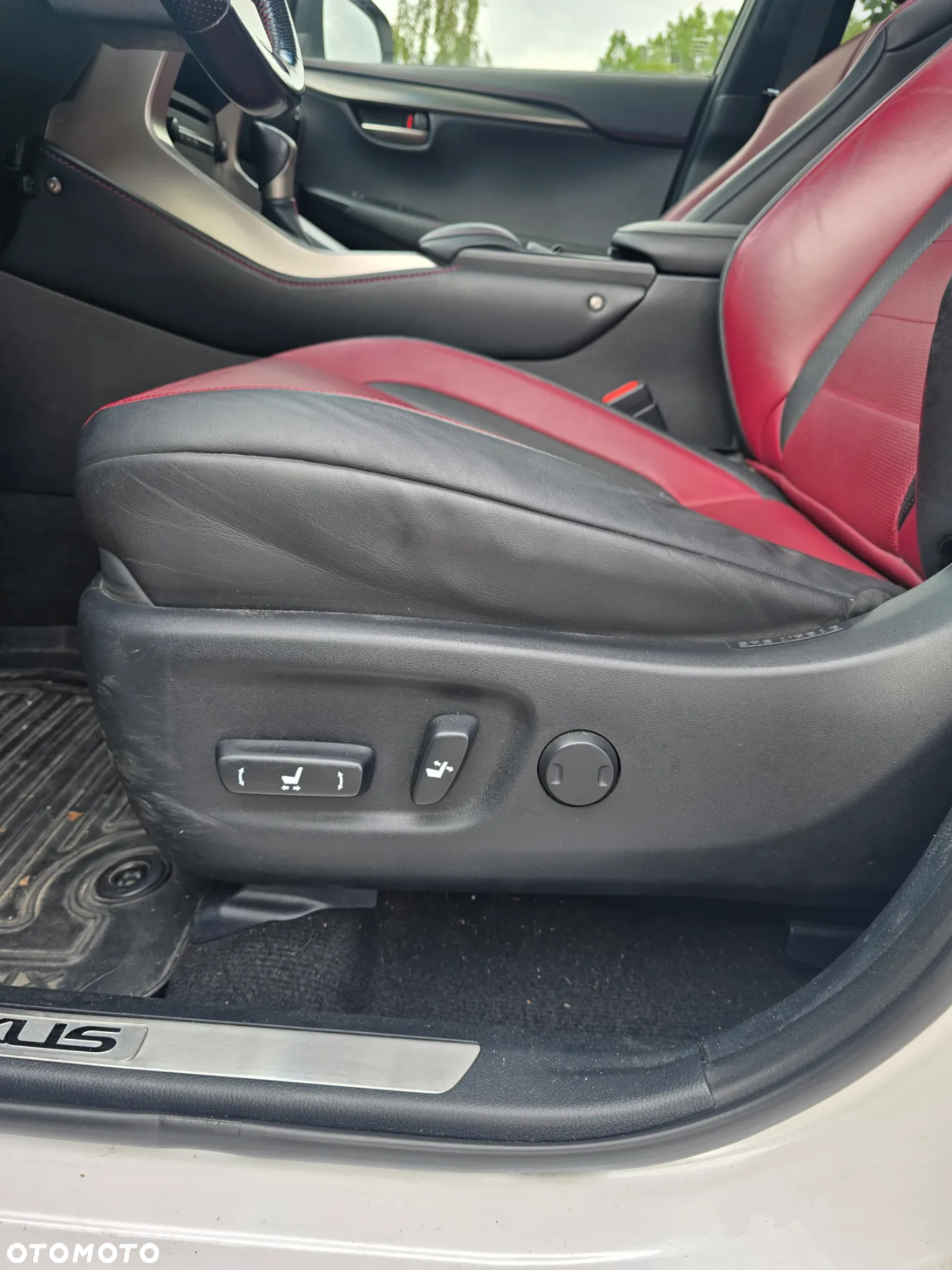 Lexus NX 300h F Sport Edition AWD - 12