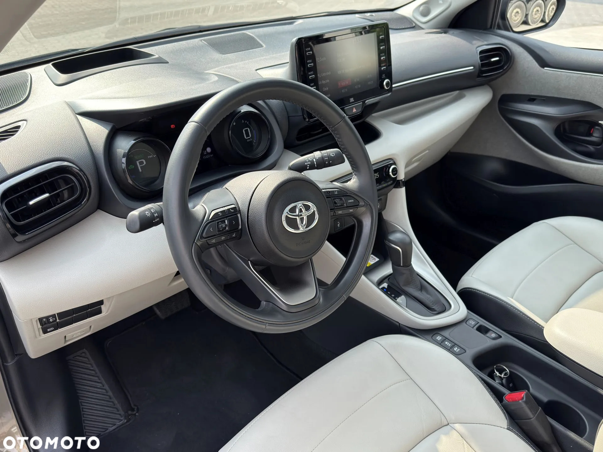 Toyota Yaris Hybrid 1.5 VVT-i Premiere Edition - 15