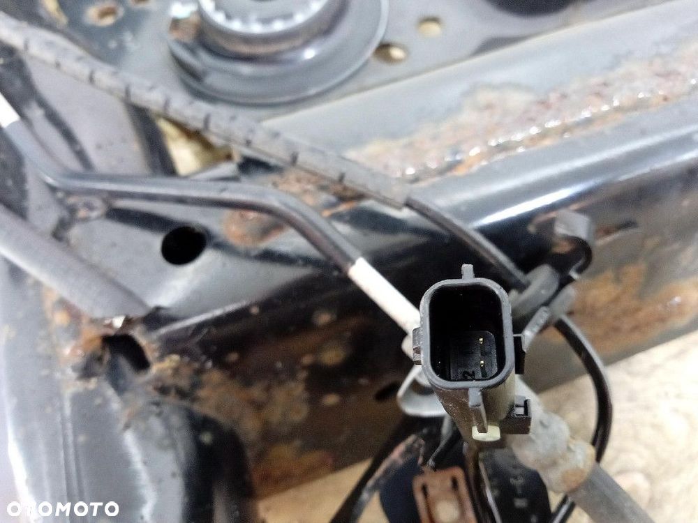 RENAULT CLIO V 19- BELKA ZAWIESZENIA TYŁ OŚ TYLNA 554B47231R - 7