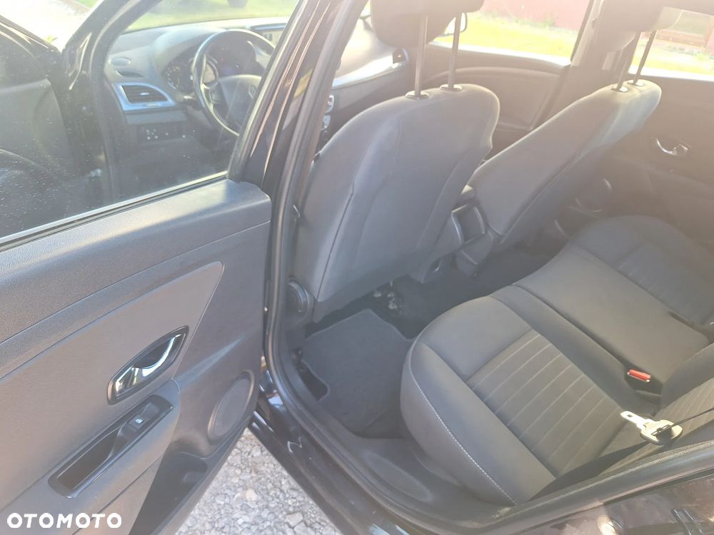 Renault Megane 1.6 16V 110 LIMITED - 8