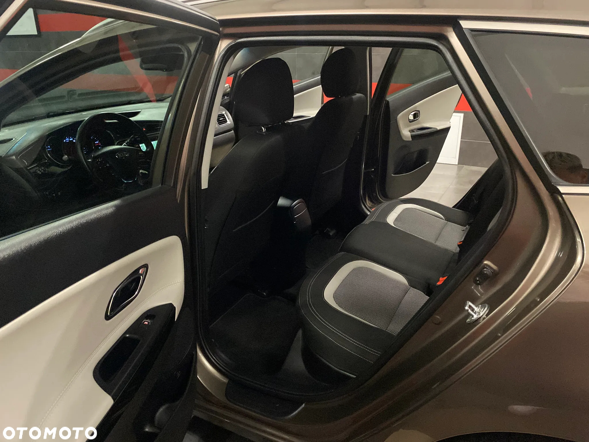 Kia Ceed 1.6 GDI Spirit - 16