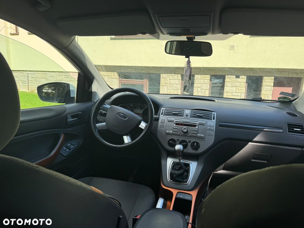 Ford Kuga 2.0 TDCi Titanium FWD - 10