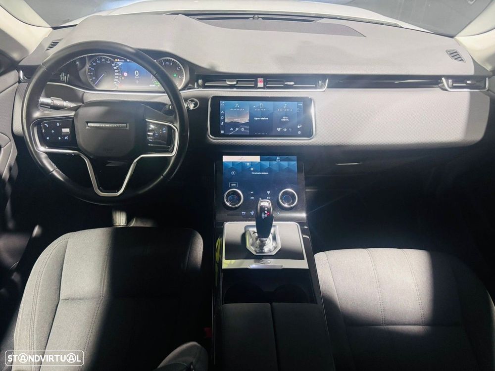 Land Rover Range Rover Evoque P300e SE - 6