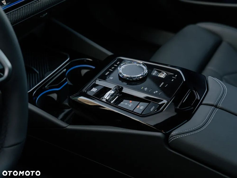 BMW Seria 5 540d xDrive - 11