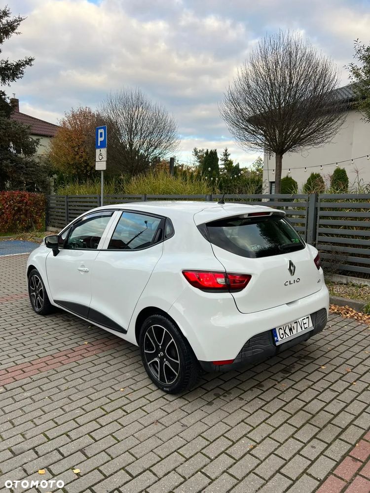 Renault Clio 1.5 dCi 75 Grandtour Expression - 9