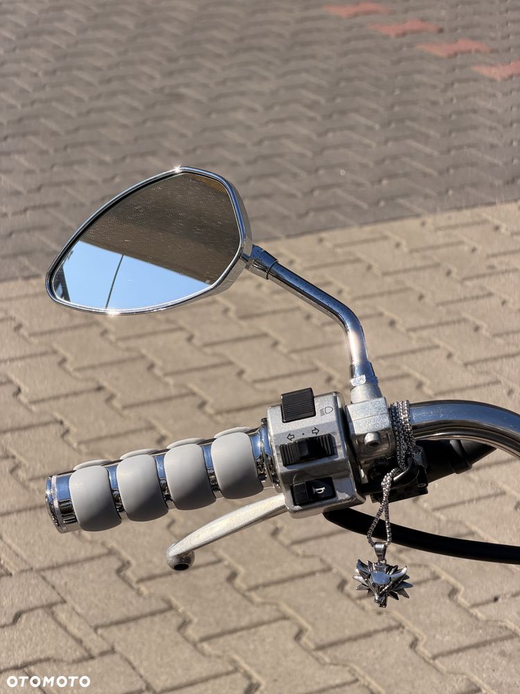 Suzuki VZ - 19