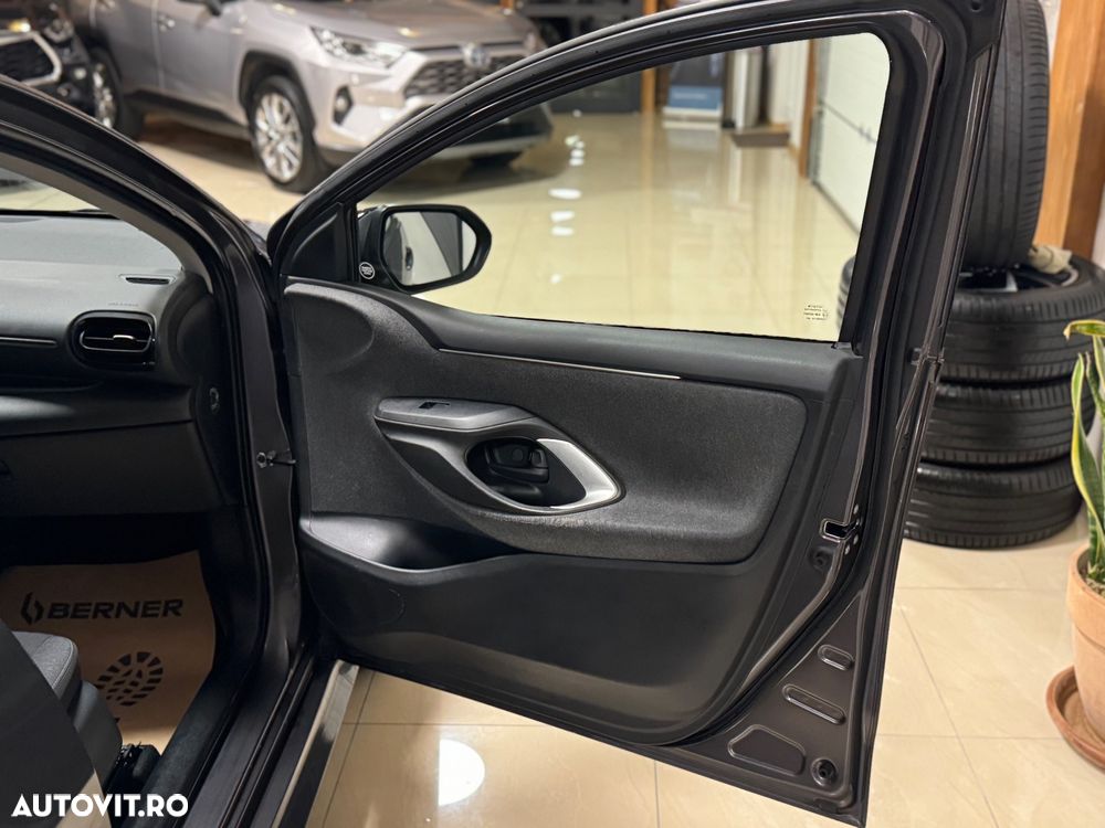 Toyota Yaris Hybrid 130 1.5 VVT-i Style - 36