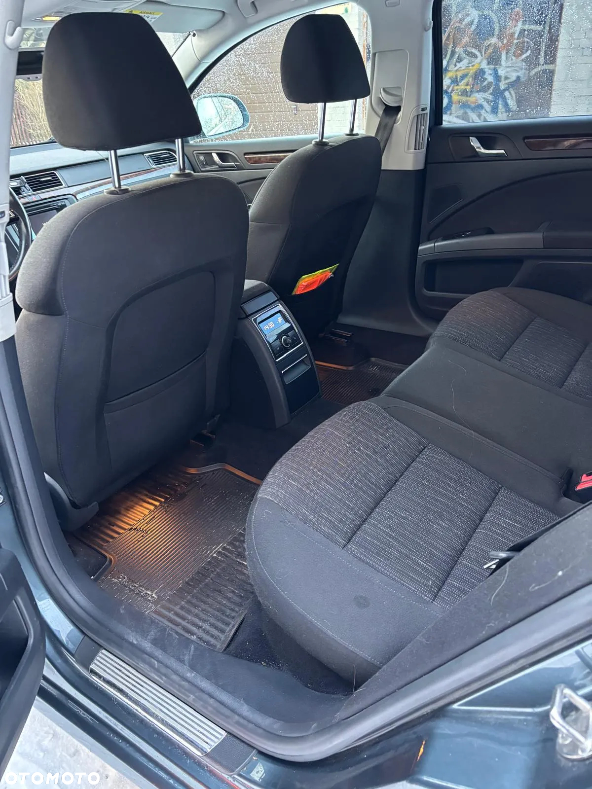 Skoda Superb 1.8 TSI Elegance DSG - 9