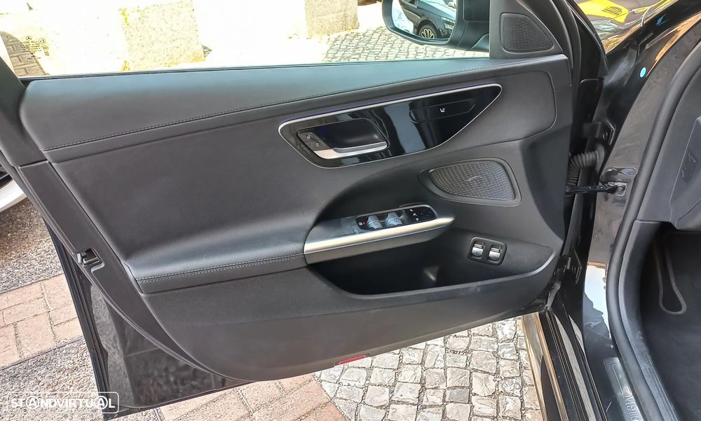 Mercedes-Benz C 300 e T 9G-TRONIC AMG Line - 19