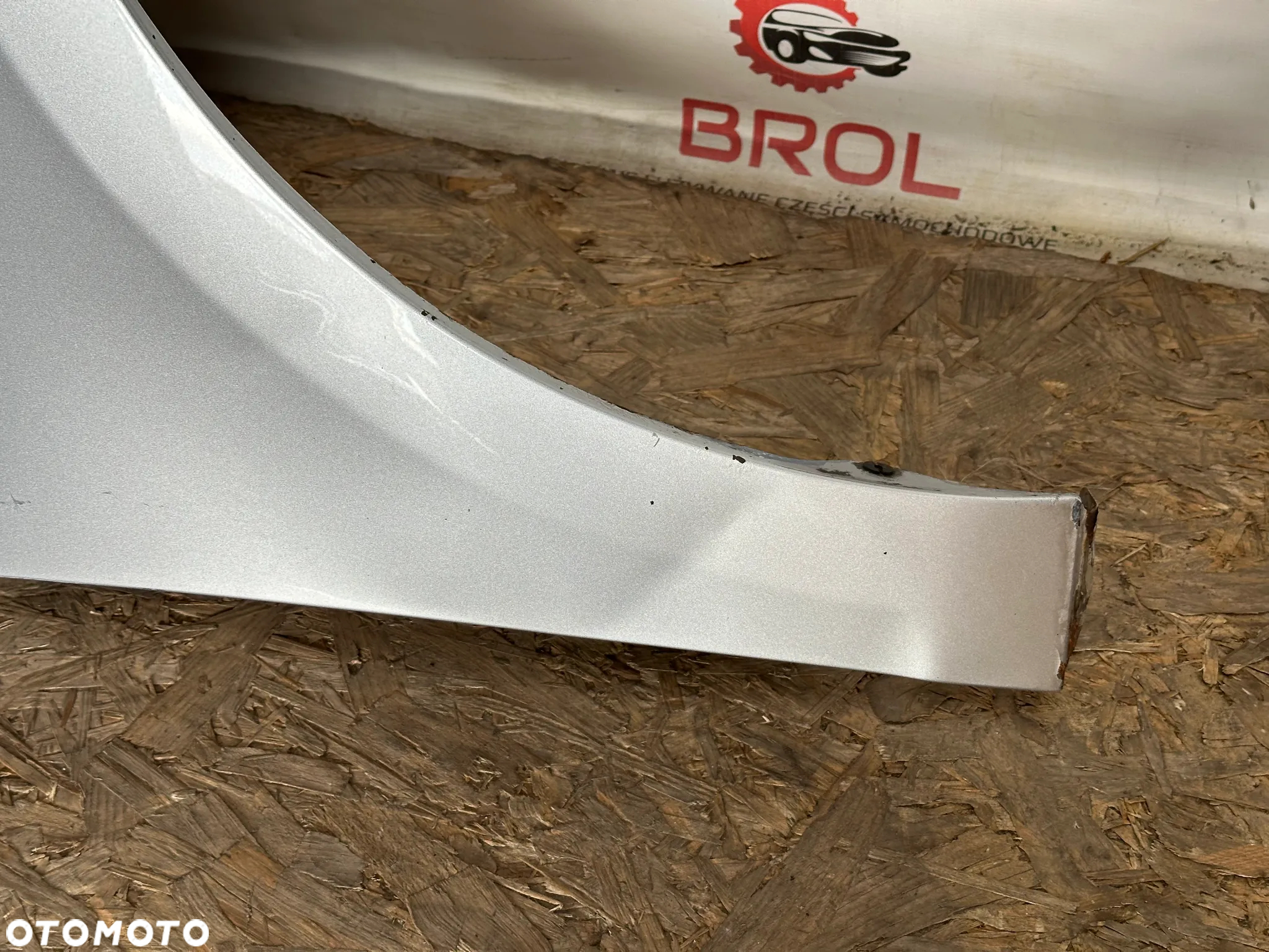 BŁOTNIK PRZEDNI PRAWY VW GOLF VI  LA7W - 4