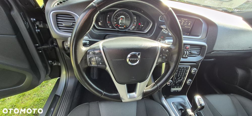 Volvo V40 T3 Momentum - 13