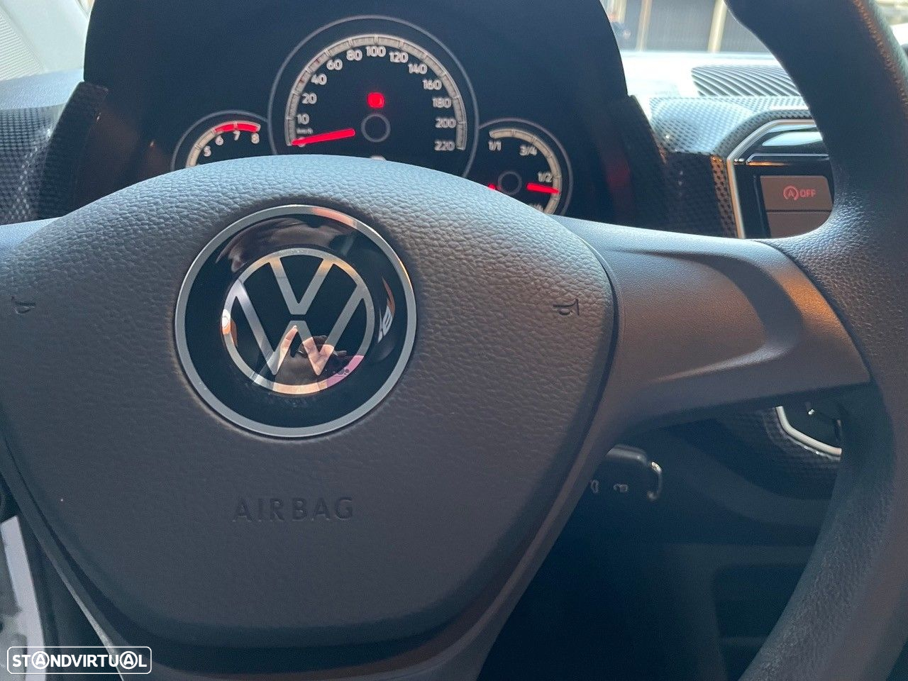 VW Up! 1.0 Move - 11