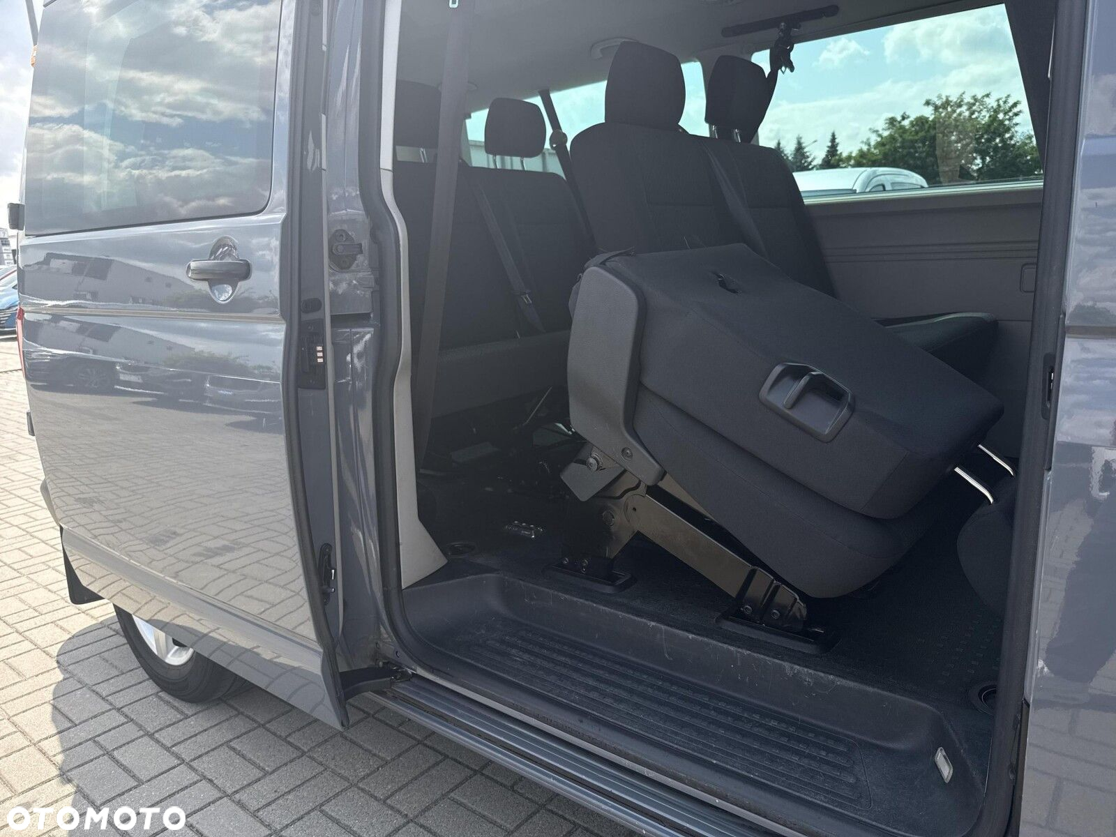 Volkswagen Transporter - 11
