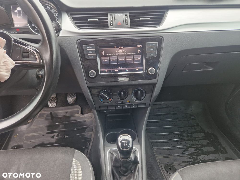 Skoda RAPID 1.0 TSI Ambition - 19