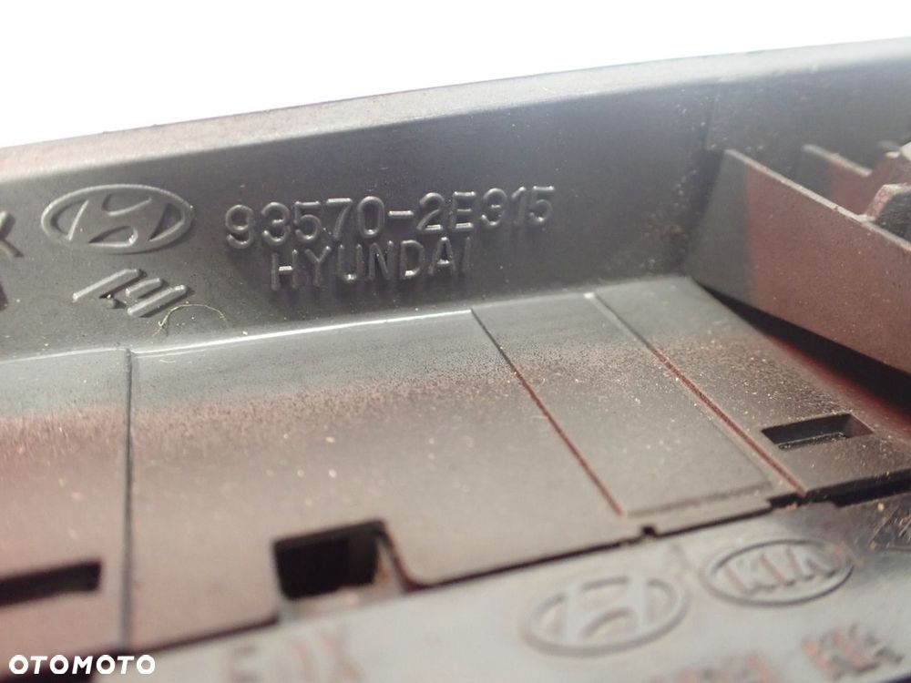 PANEL STEROWANIA SZYB HYUNDAI TUCSON I 93570-2E315 - 7