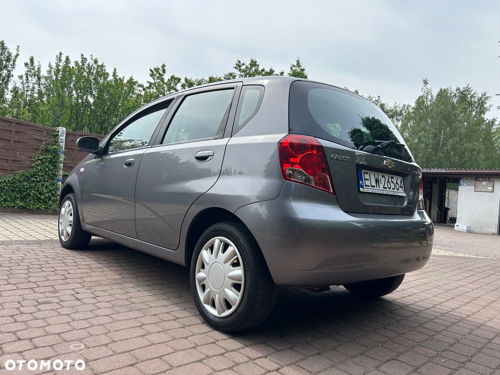 Chevrolet Kalos - 12