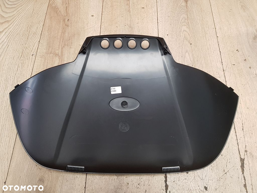 Pokrywa nakładka do kufra centralnego V46 Monokey Givi C46N902 - 9