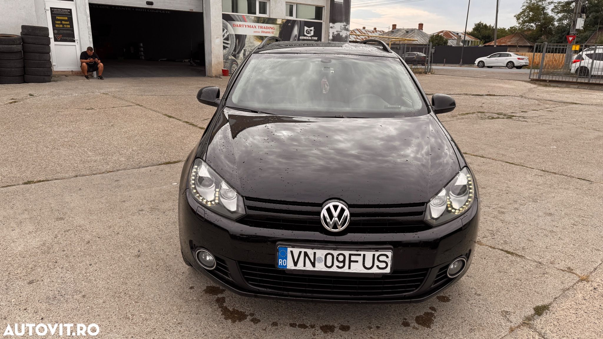 Volkswagen Golf 2.0 TDI Comfortline DSG - 1