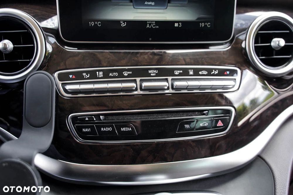 Mercedes-Benz Klasa V 250 (BlueTEC) d Avantgarde 7G-Tronic (ekstra d³) - 30