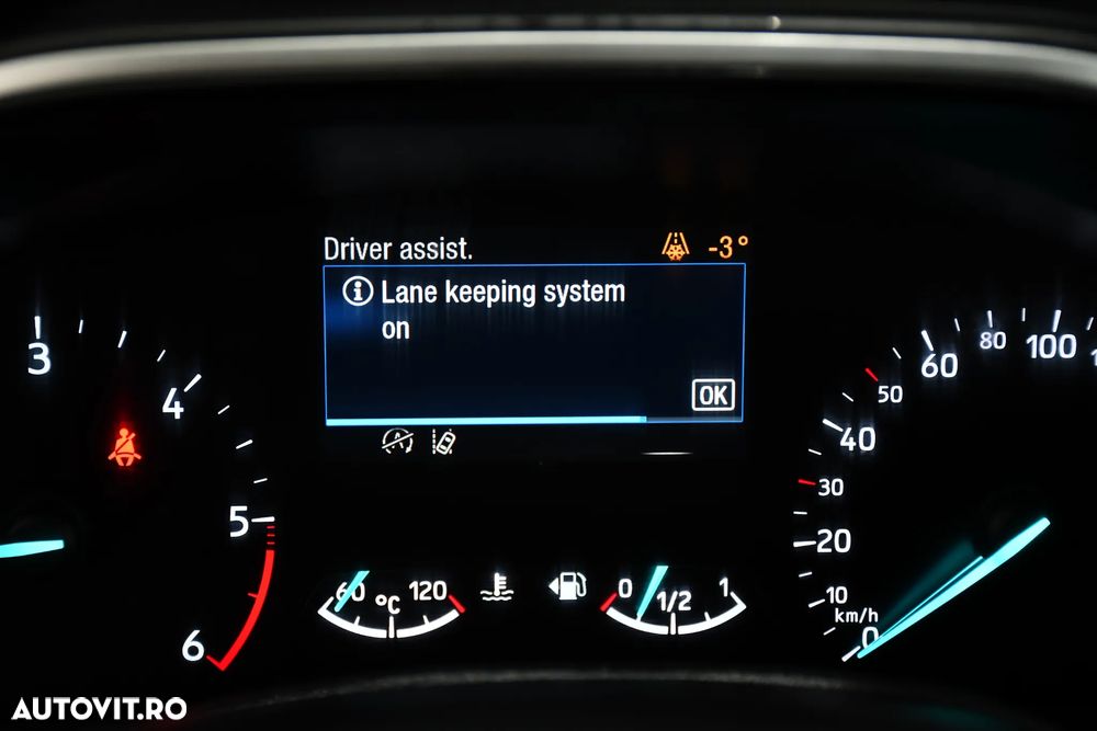 Ford Focus 1.5 EcoBlue Connected - 25