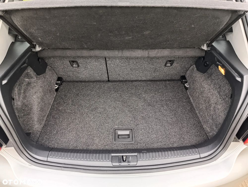 Volkswagen Polo - 23