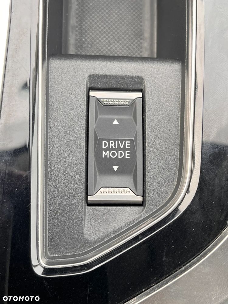 Peugeot 3008 225 e-EAT8 Allure - 34
