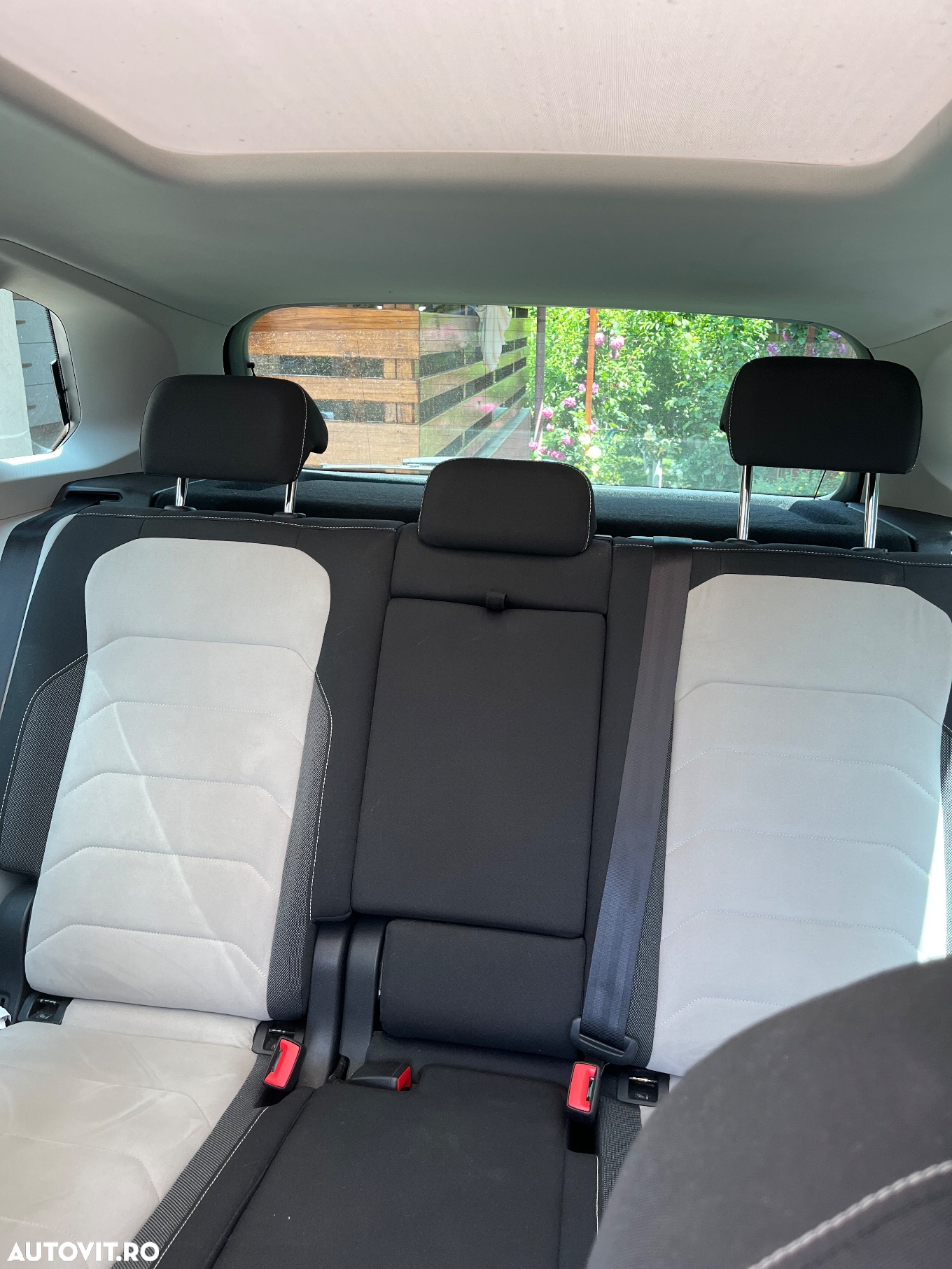 Volkswagen Tiguan 2.0 TDI 4Mot DSG Comfortline - 10