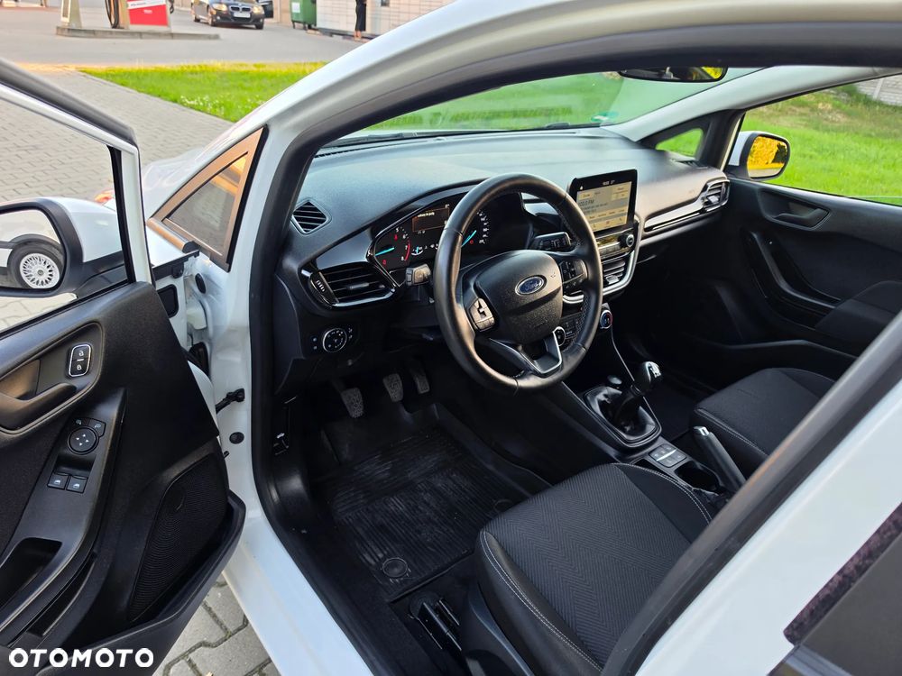 Ford Fiesta - 22
