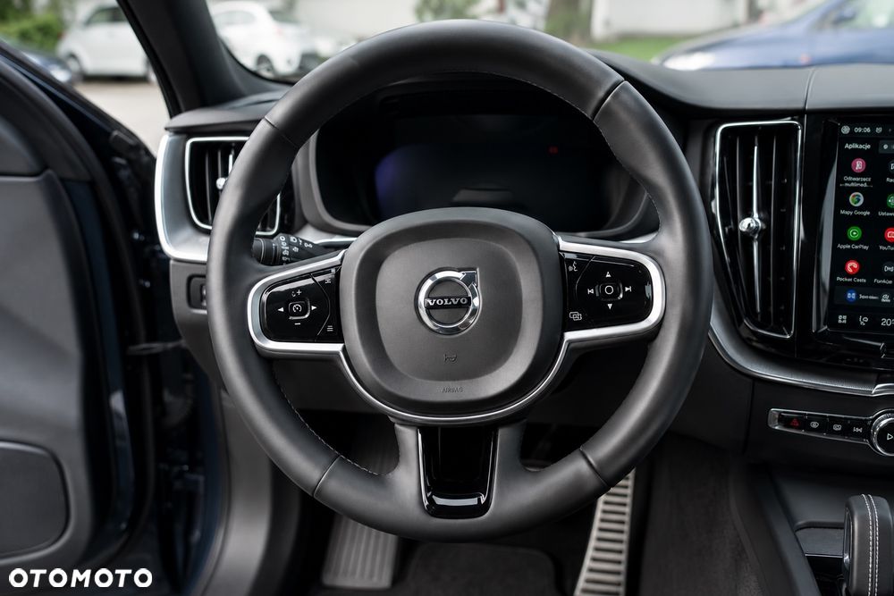 Volvo XC 60 B4 D AWD R-Design - 10