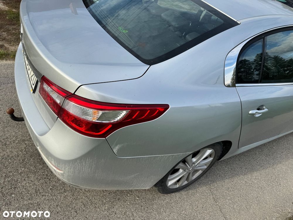Renault Latitude 2012 photo 4